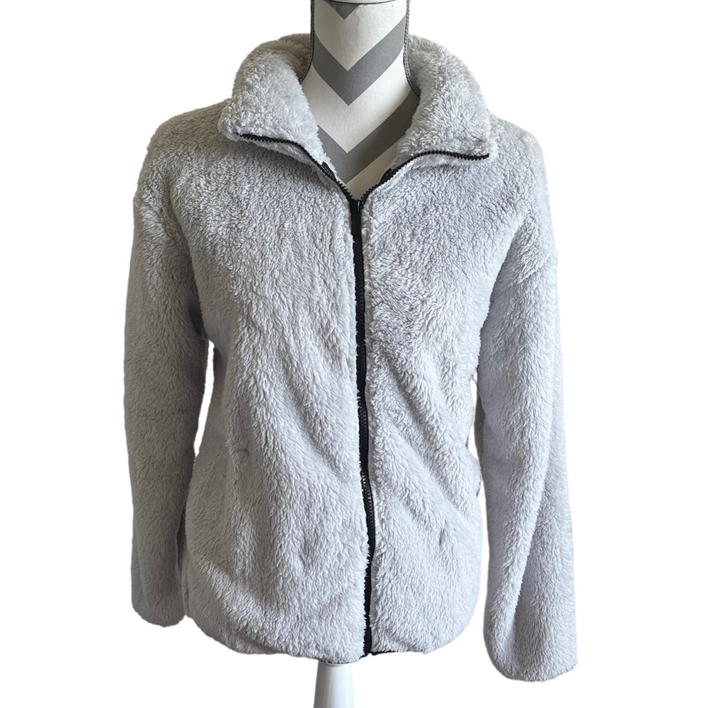 NWT Pink Victoria’s Secret sweater